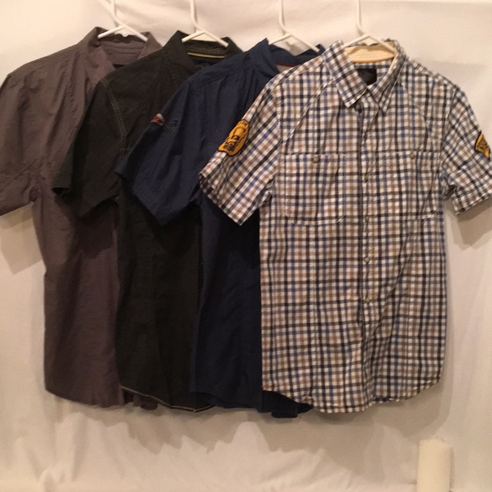 Lot of four Harley Davidson button up short sleeve shirts size medium.